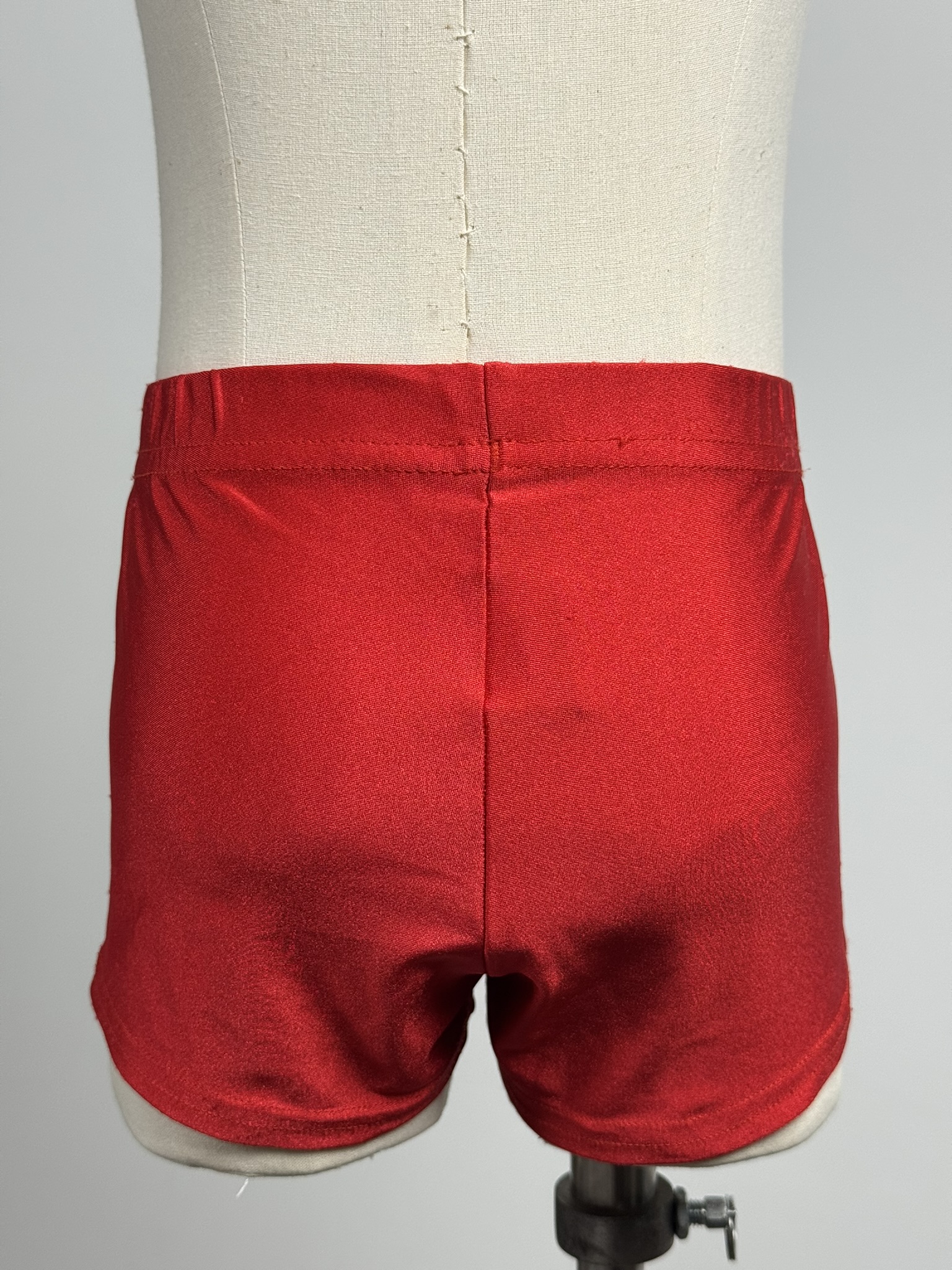 short Moreau GAM rouge derrière